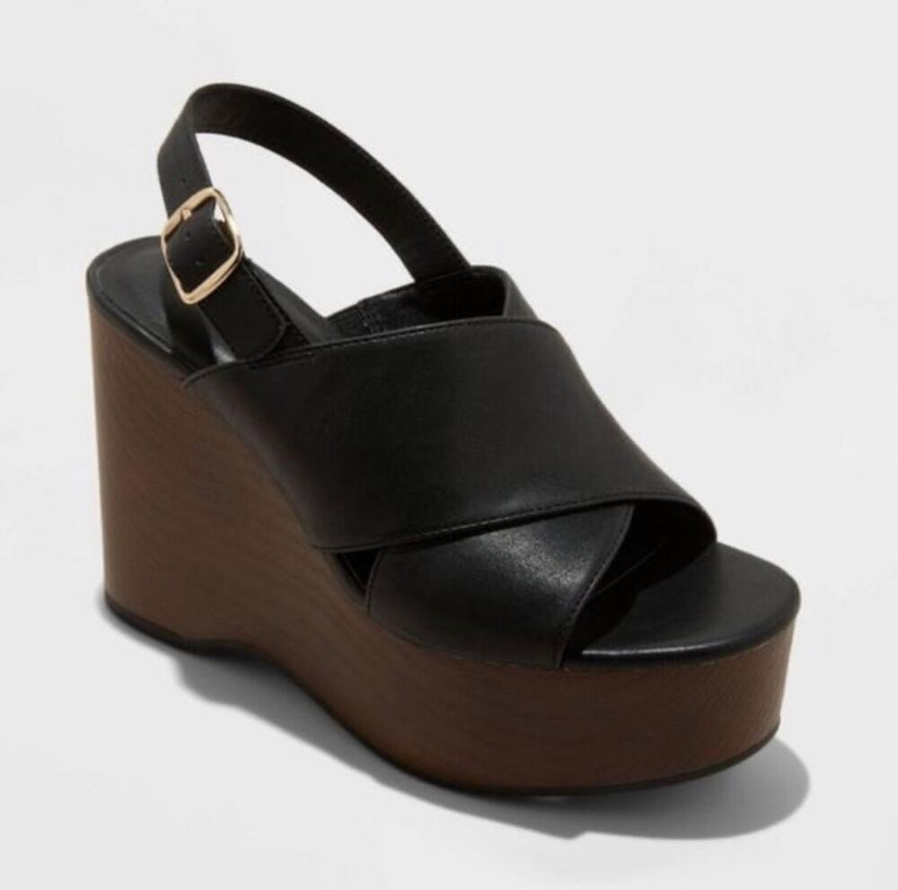 Universal thread Black Platform Naomi Sandals 7.5 NWOB